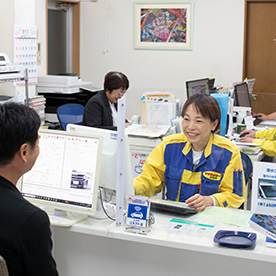 販売